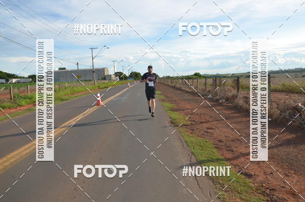 Buy your photos of the event1 Beer Run Expo guas on Fotop