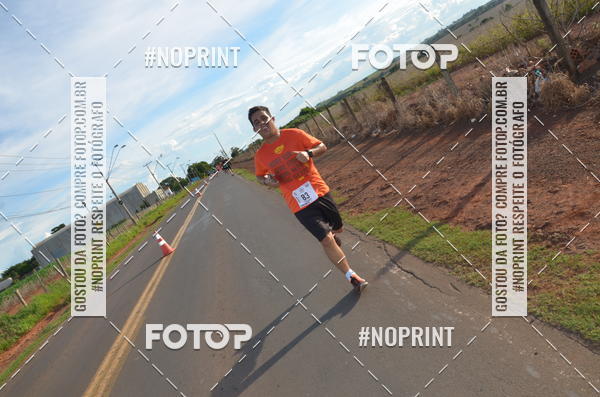 Buy your photos of the event1 Beer Run Expo guas on Fotop