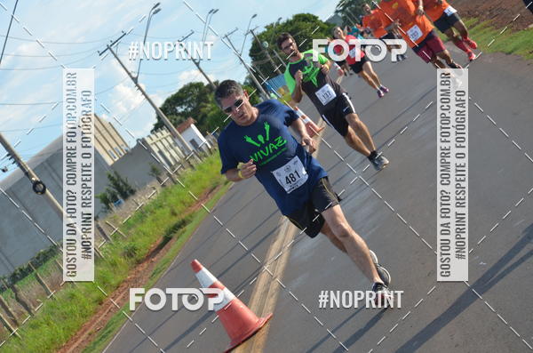 Buy your photos of the event1 Beer Run Expo guas on Fotop
