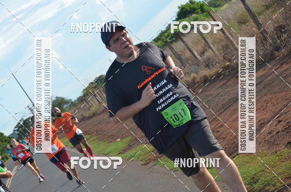 Buy your photos of the event1 Beer Run Expo guas on Fotop