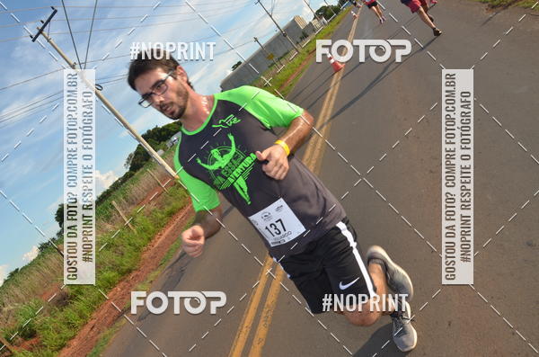 Buy your photos of the event1 Beer Run Expo guas on Fotop
