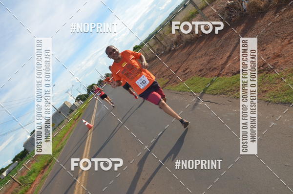 Buy your photos of the event1 Beer Run Expo guas on Fotop