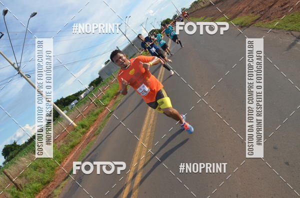 Buy your photos of the event1 Beer Run Expo guas on Fotop