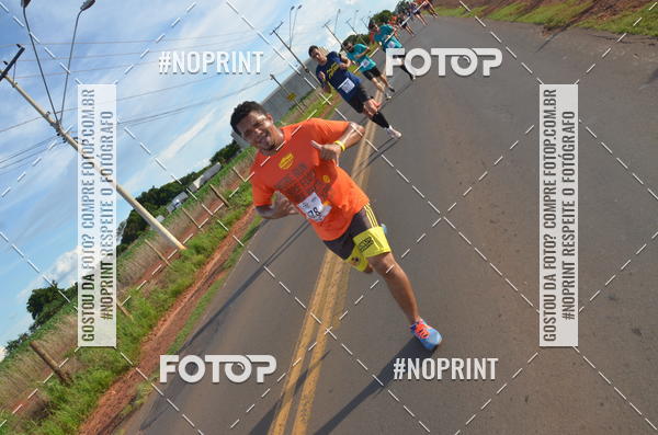 Buy your photos of the event1 Beer Run Expo guas on Fotop