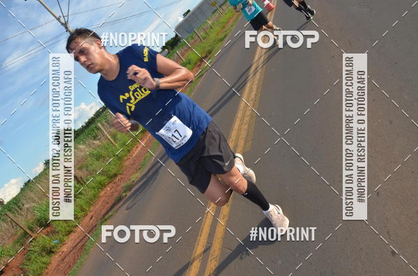 Buy your photos of the event1 Beer Run Expo guas on Fotop