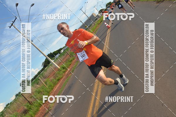 Buy your photos of the event1 Beer Run Expo guas on Fotop