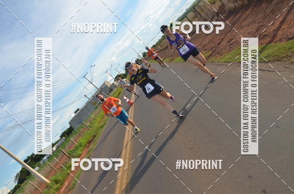 Buy your photos of the event1 Beer Run Expo guas on Fotop
