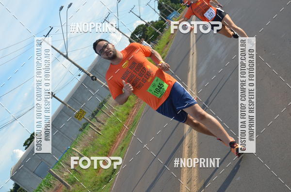 Buy your photos of the event1 Beer Run Expo guas on Fotop