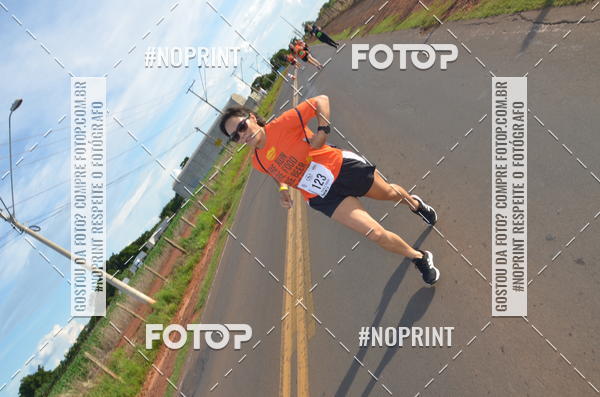 Buy your photos of the event1 Beer Run Expo guas on Fotop