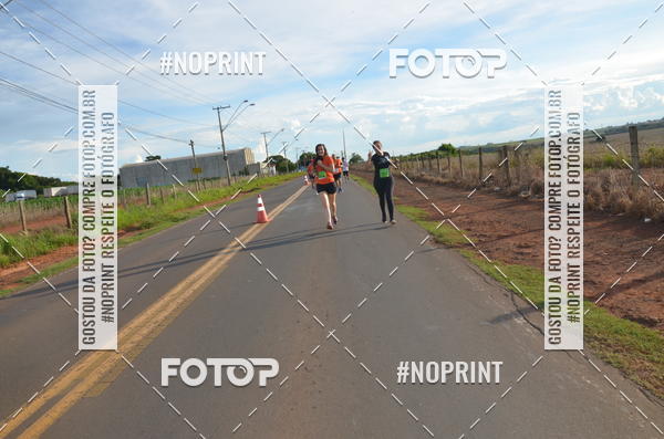 Buy your photos of the event1 Beer Run Expo guas on Fotop