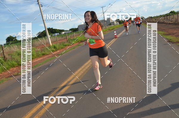 Buy your photos of the event1 Beer Run Expo guas on Fotop