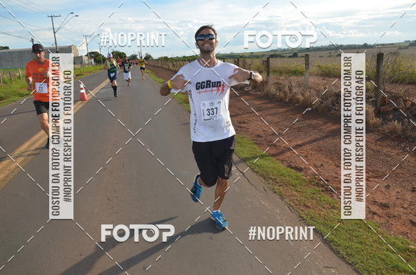 Buy your photos of the event1 Beer Run Expo guas on Fotop