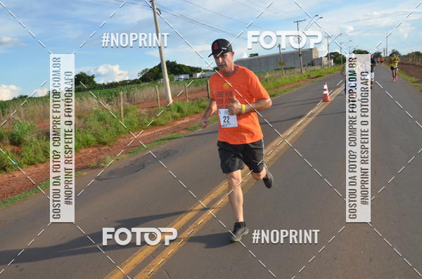Buy your photos of the event1 Beer Run Expo guas on Fotop
