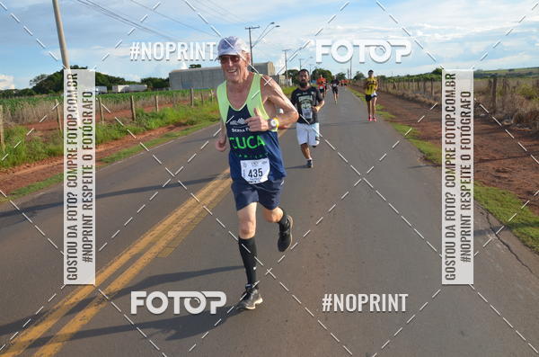 Buy your photos of the event1 Beer Run Expo guas on Fotop