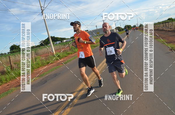 Buy your photos of the event1 Beer Run Expo guas on Fotop
