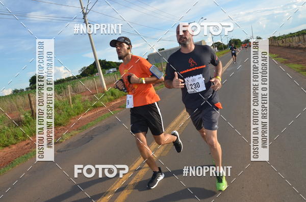 Buy your photos of the event1 Beer Run Expo guas on Fotop