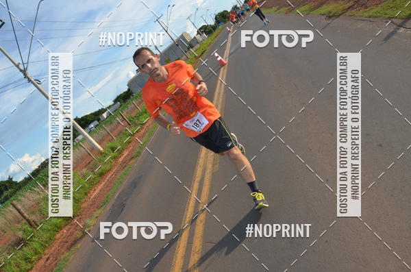 Buy your photos of the event1 Beer Run Expo guas on Fotop