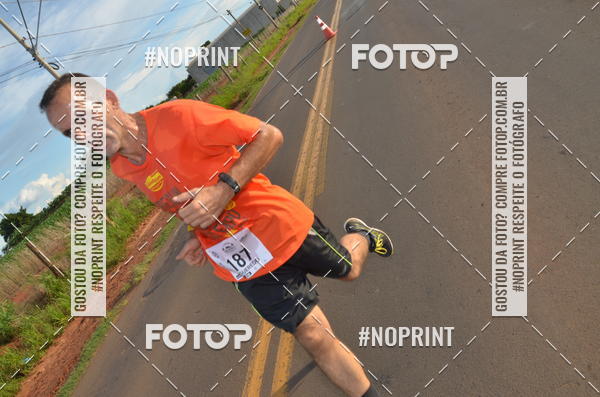 Buy your photos of the event1 Beer Run Expo guas on Fotop