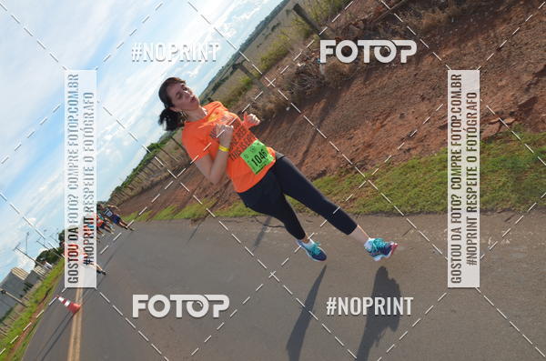 Buy your photos of the event1 Beer Run Expo guas on Fotop