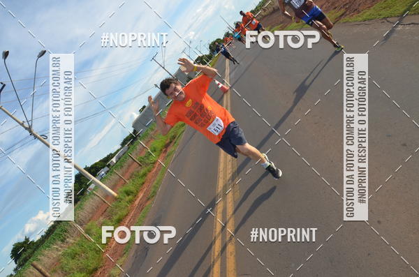 Buy your photos of the event1 Beer Run Expo guas on Fotop