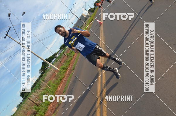 Buy your photos of the event1 Beer Run Expo guas on Fotop