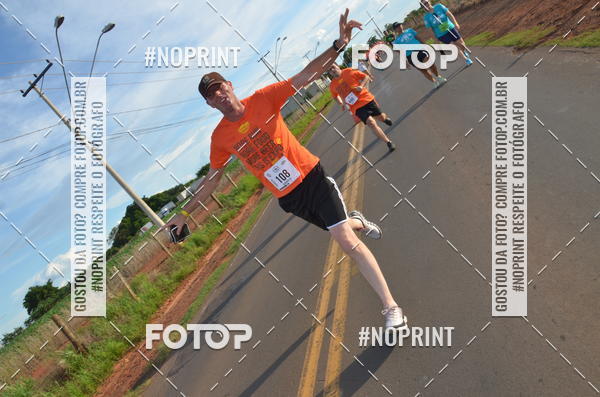 Buy your photos of the event1 Beer Run Expo guas on Fotop