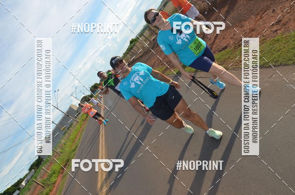 Buy your photos of the event1 Beer Run Expo guas on Fotop