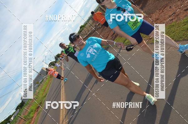 Buy your photos of the event1 Beer Run Expo guas on Fotop