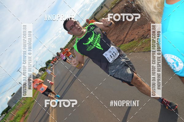 Buy your photos of the event1 Beer Run Expo guas on Fotop