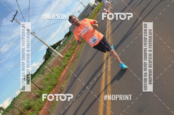 Buy your photos of the event1 Beer Run Expo guas on Fotop