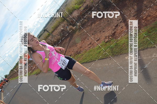 Buy your photos of the event1 Beer Run Expo guas on Fotop