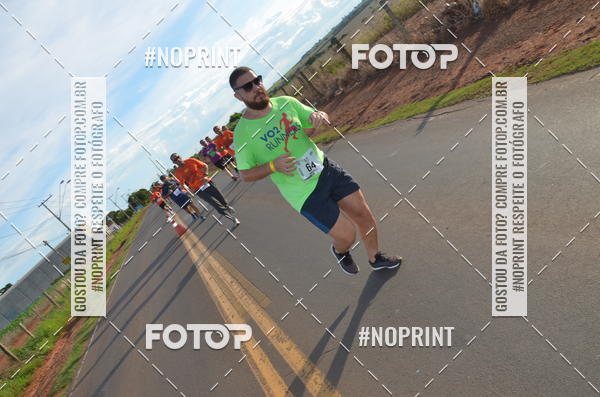Buy your photos of the event1 Beer Run Expo guas on Fotop