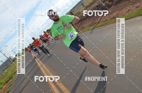 Buy your photos of the event1 Beer Run Expo guas on Fotop