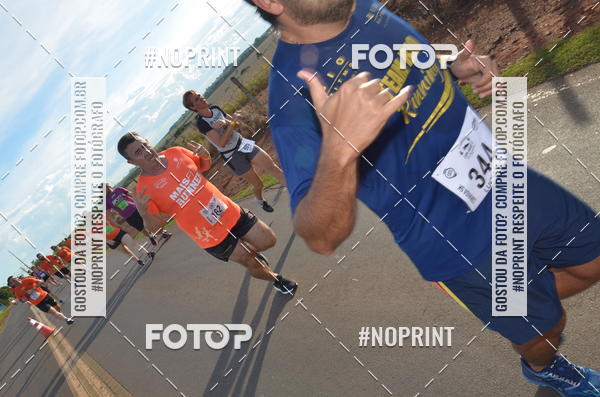 Buy your photos of the event1 Beer Run Expo guas on Fotop