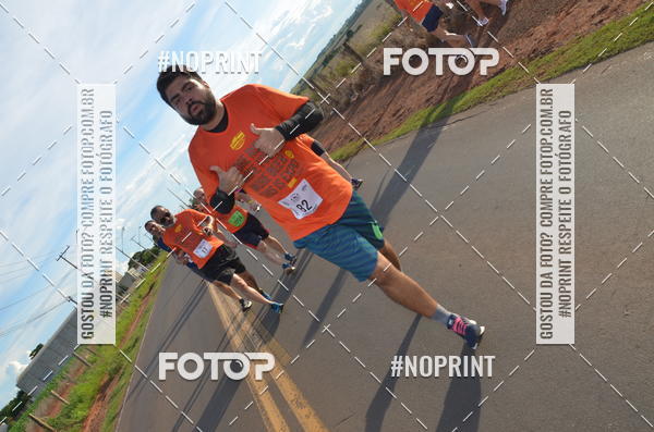 Buy your photos of the event1 Beer Run Expo guas on Fotop
