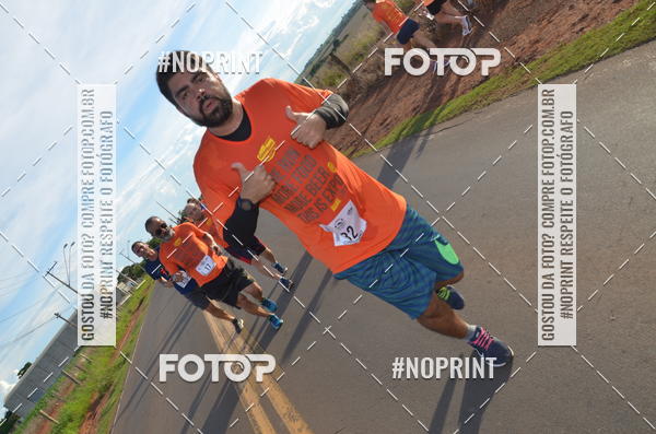 Buy your photos of the event1 Beer Run Expo guas on Fotop