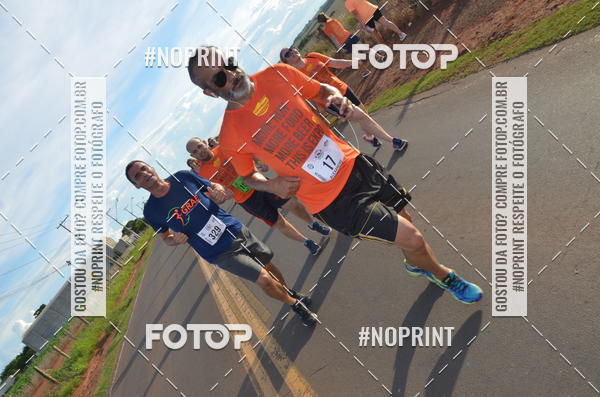 Buy your photos of the event1 Beer Run Expo guas on Fotop