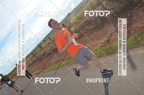 Buy your photos of the event1 Beer Run Expo guas on Fotop