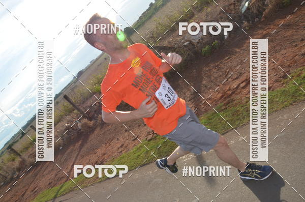 Buy your photos of the event1 Beer Run Expo guas on Fotop