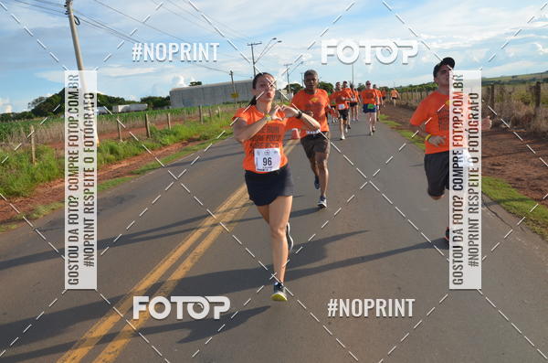 Buy your photos of the event1 Beer Run Expo guas on Fotop
