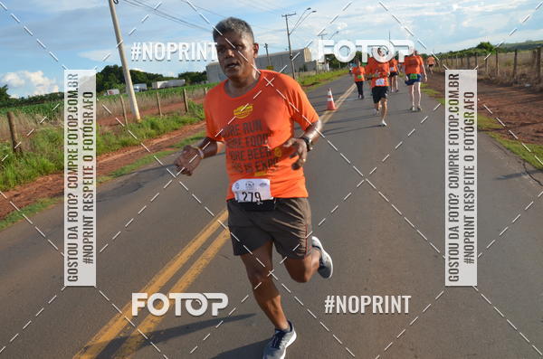 Buy your photos of the event1 Beer Run Expo guas on Fotop