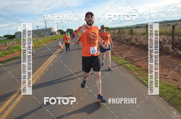 Buy your photos of the event1 Beer Run Expo guas on Fotop