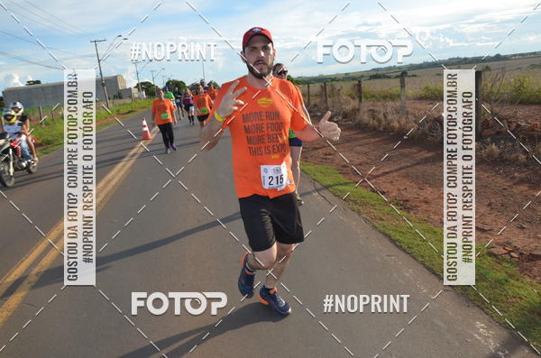 Buy your photos of the event1 Beer Run Expo guas on Fotop