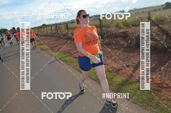 Buy your photos of the event1 Beer Run Expo guas on Fotop