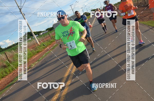 Buy your photos of the event1 Beer Run Expo guas on Fotop