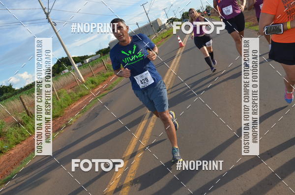 Buy your photos of the event1 Beer Run Expo guas on Fotop