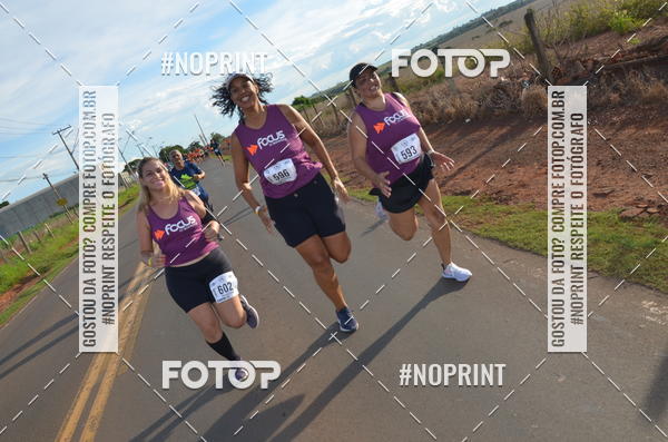 Buy your photos of the event1 Beer Run Expo guas on Fotop