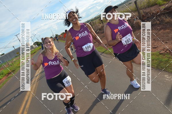 Buy your photos of the event1 Beer Run Expo guas on Fotop