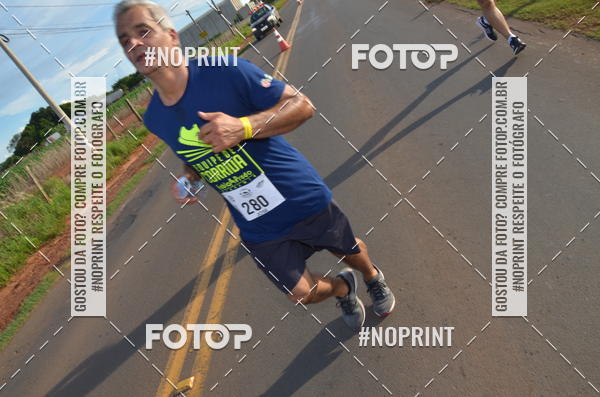 Buy your photos of the event1 Beer Run Expo guas on Fotop