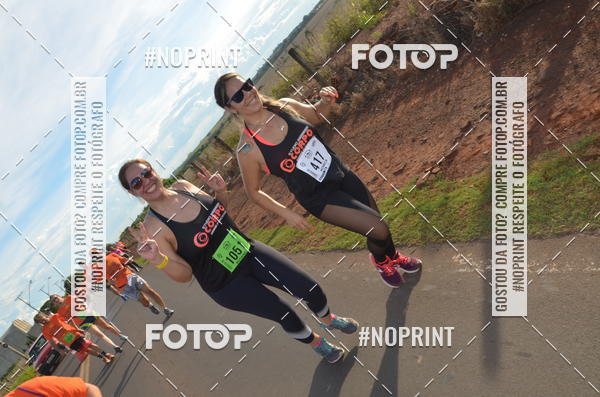 Buy your photos of the event1 Beer Run Expo guas on Fotop